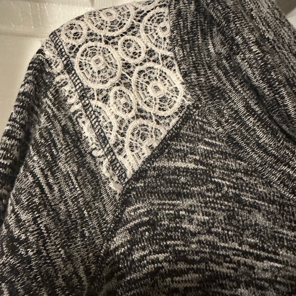 Scoop knitted sweater